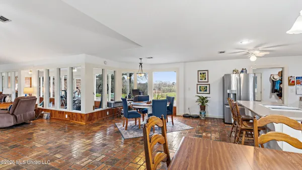 $625,000 | 1837 Highway 588, Ellisville, MS 39437