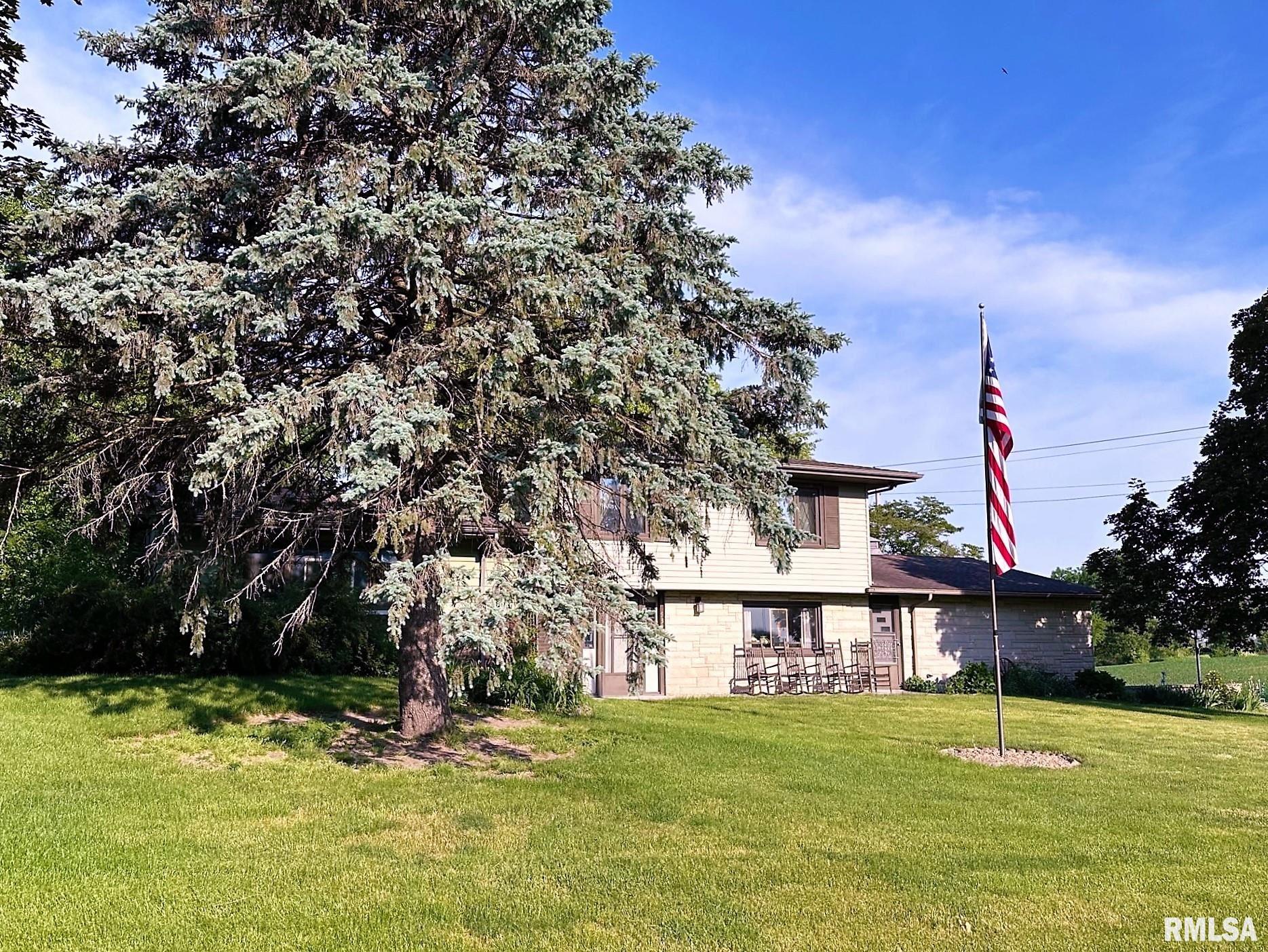 538 North Center Street Oneida, IL 61467 - Photo 2 of 59