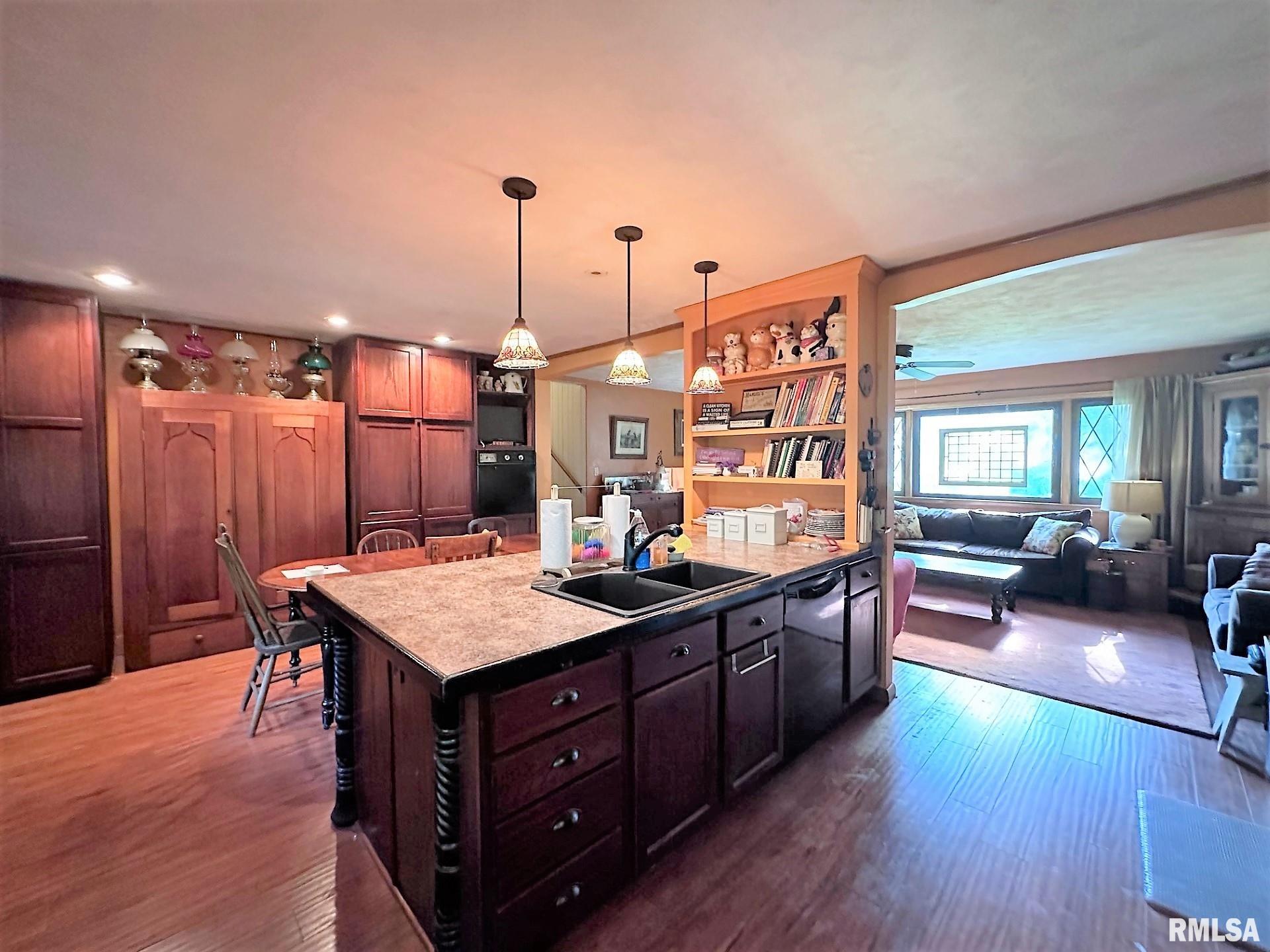 538 North Center Street Oneida, IL 61467 - Photo 23 of 59