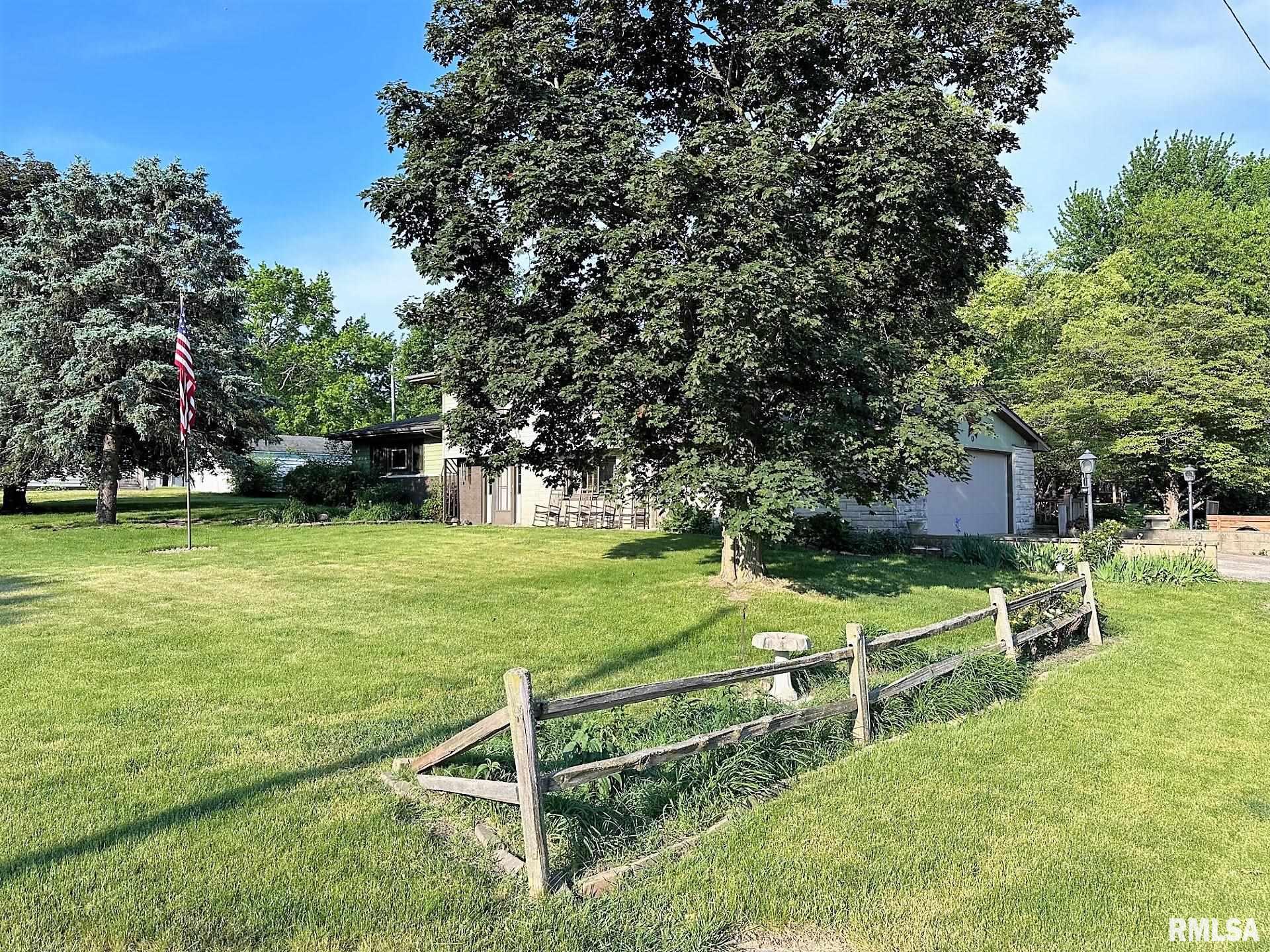 538 North Center Street Oneida, IL 61467 - Photo 3 of 59