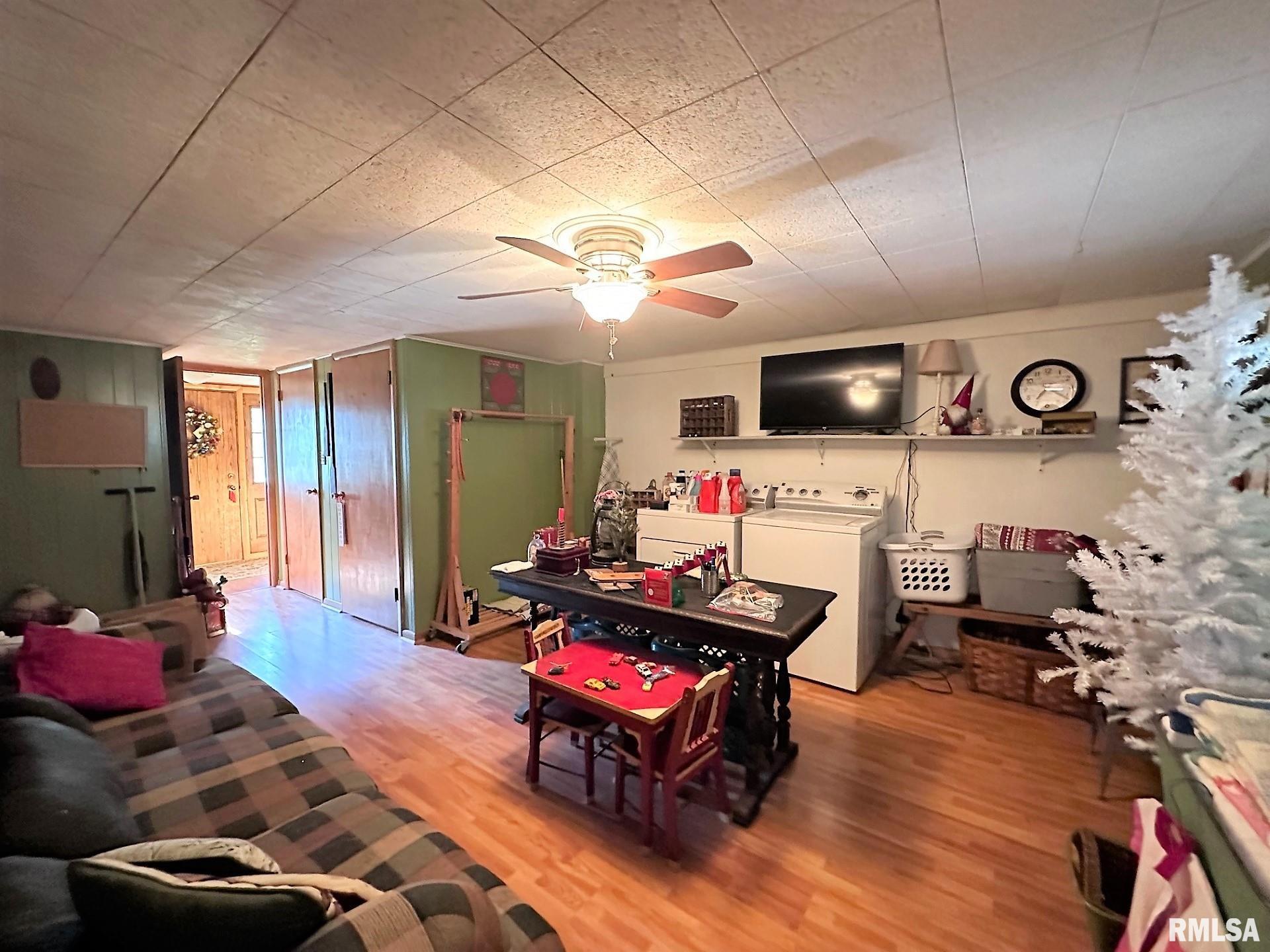 538 North Center Street Oneida, IL 61467 - Photo 47 of 59