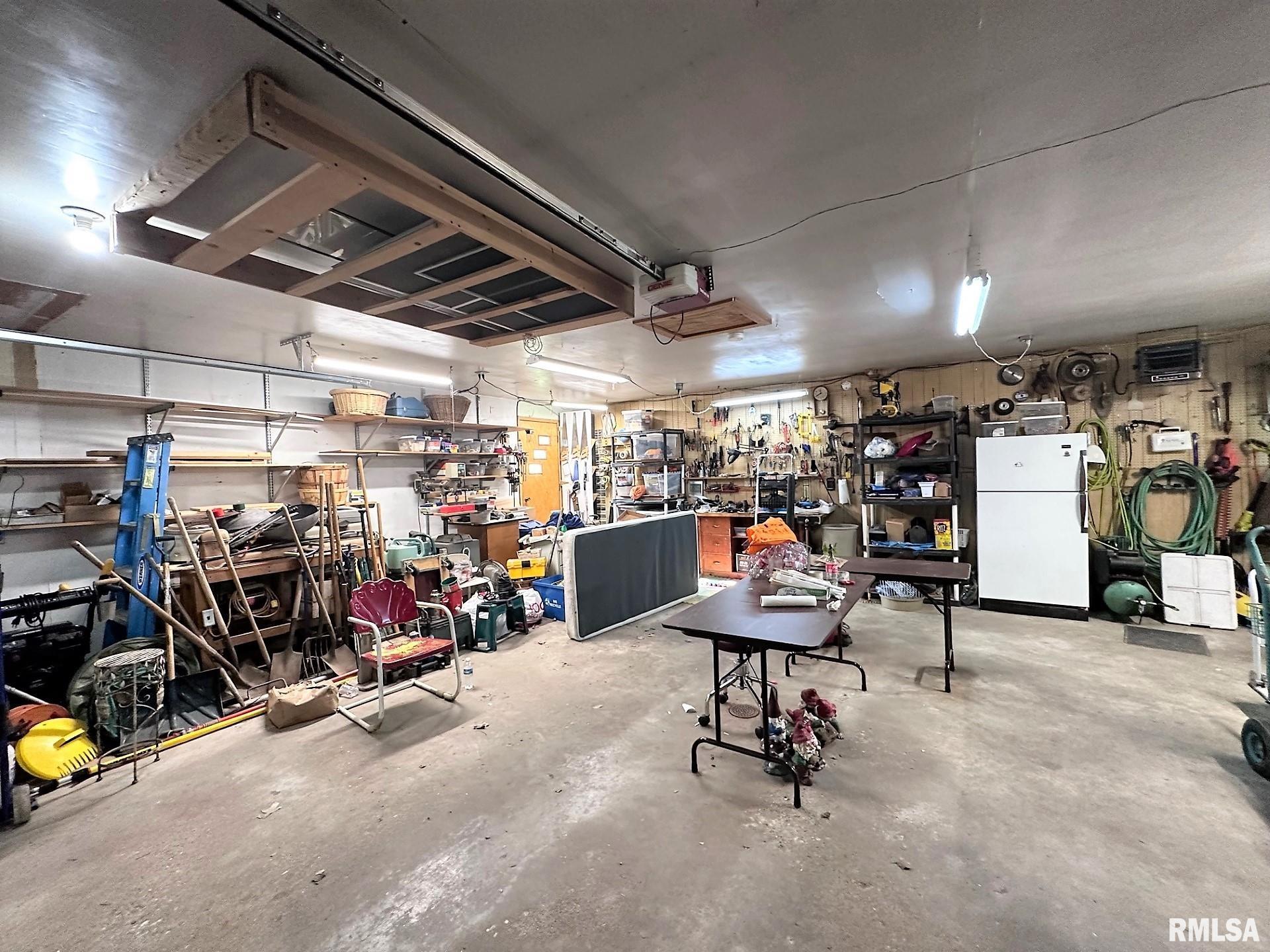 538 North Center Street Oneida, IL 61467 - Photo 58 of 59