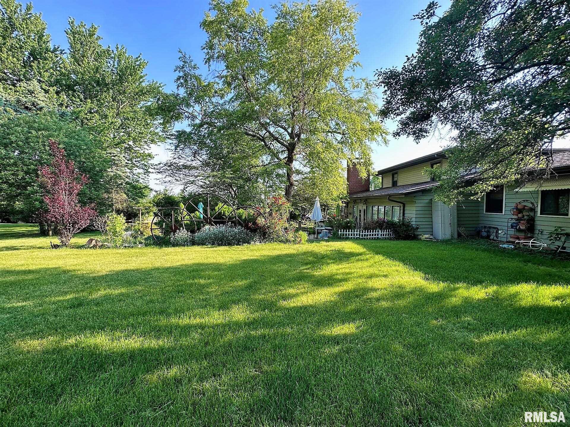 538 North Center Street Oneida, IL 61467 - Photo 6 of 59