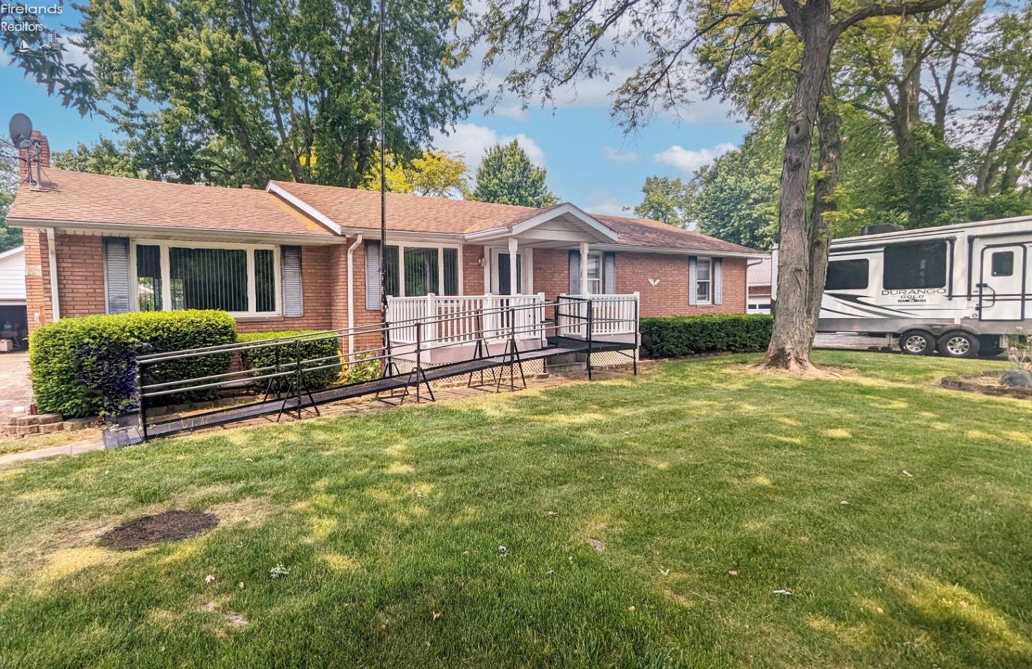 7603 Patten Tract Road Sandusky, OH 44870 - Photo 1 of 65 Gallery Image 1