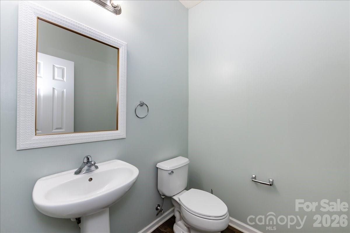 224 Azteca Drive Matthews, NC 28104 - Photo 11 of 48