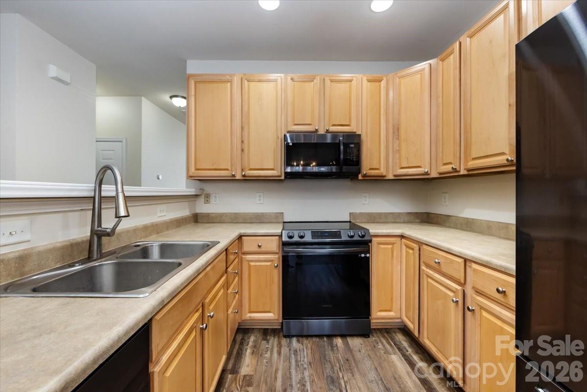 224 Azteca Drive Matthews, NC 28104 - Photo 17 of 48