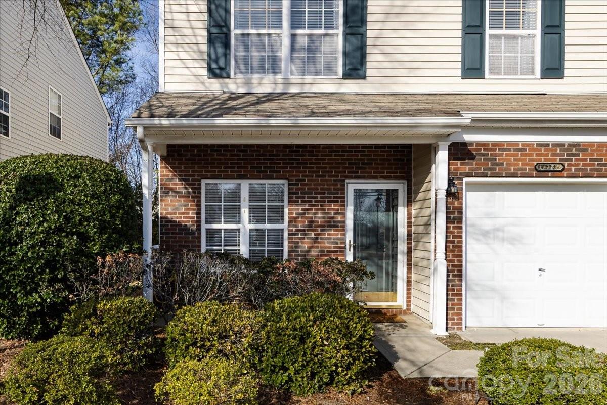 224 Azteca Drive Matthews, NC 28104 - Photo 2 of 48