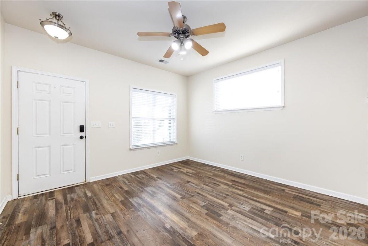 224 Azteca Drive Matthews, NC 28104 - Photo 7 of 48