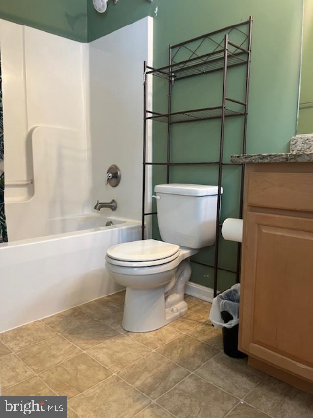 8021 Camp Town Road Spotsylvania, VA 22551 - Photo 10 of 16 Full master bath