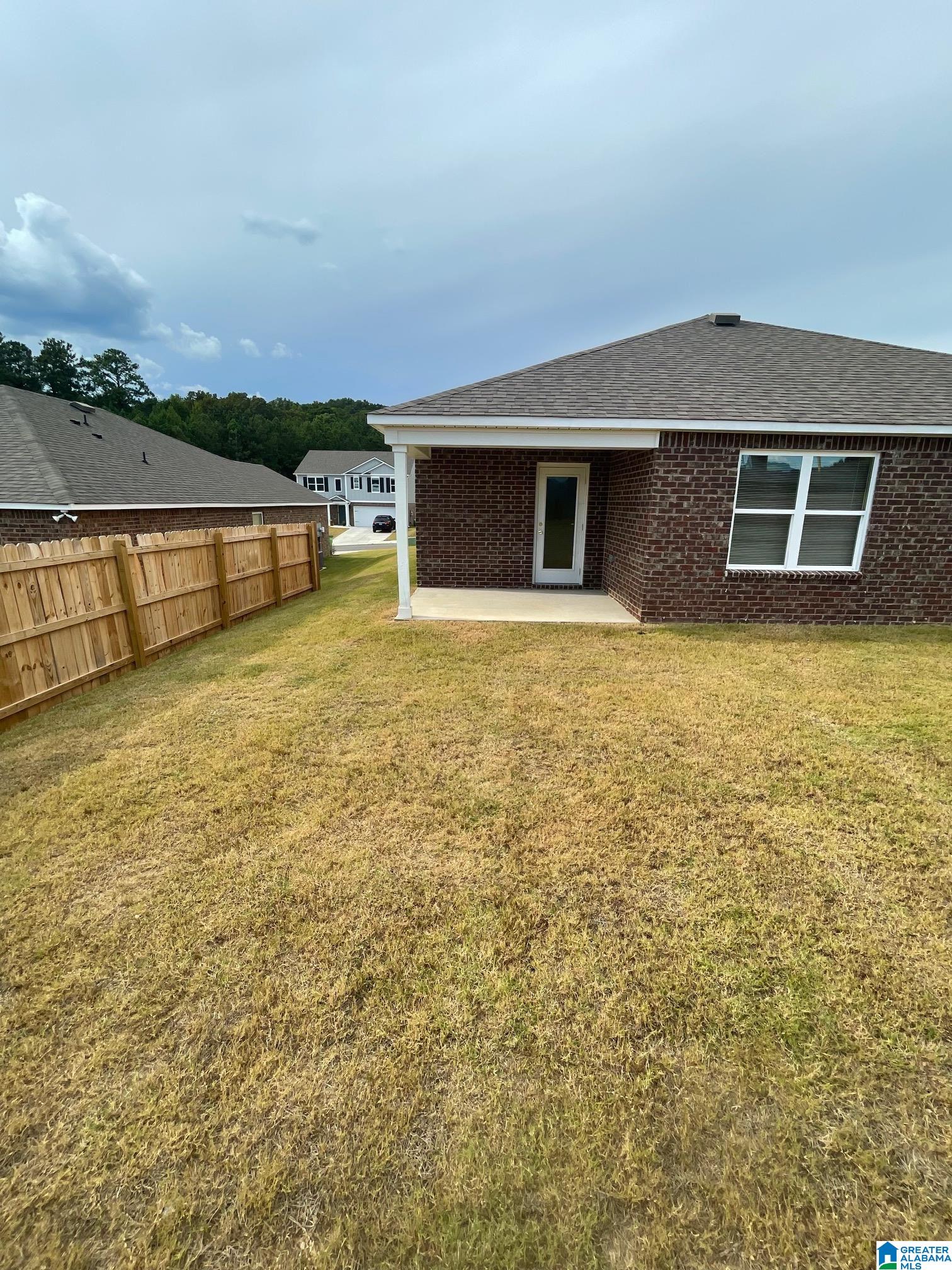 6863 Southern Trace Loop Leeds, AL 35094 - Photo 12 of 17