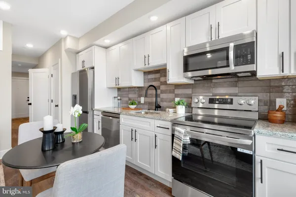 $1,350 | 1924 North Front Street, Unit 206, Philadelphia, PA 19122