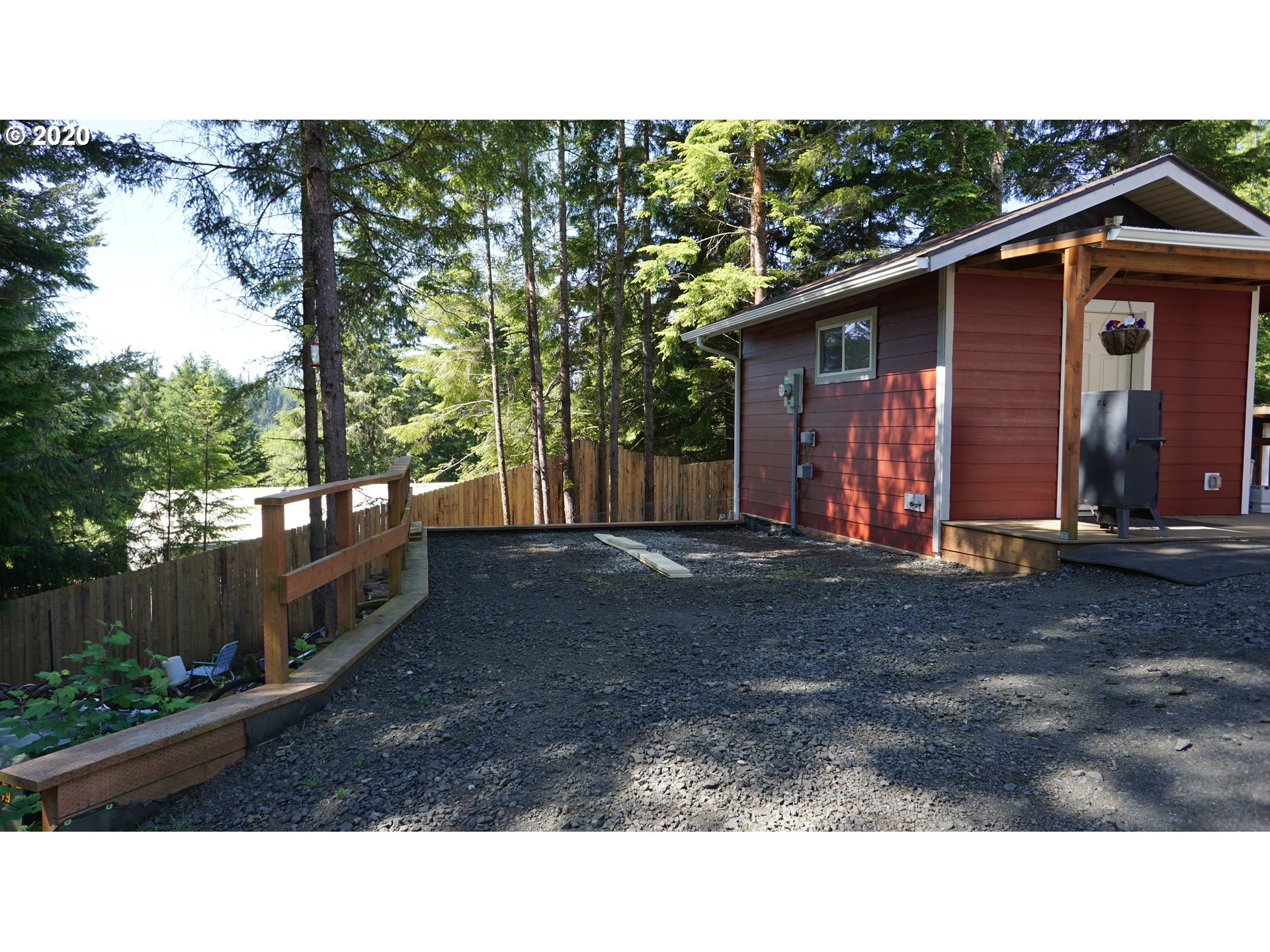 68152 Ridge Road North Bend, OR 97459 - Photo 12 of 32 Gallery Image 12