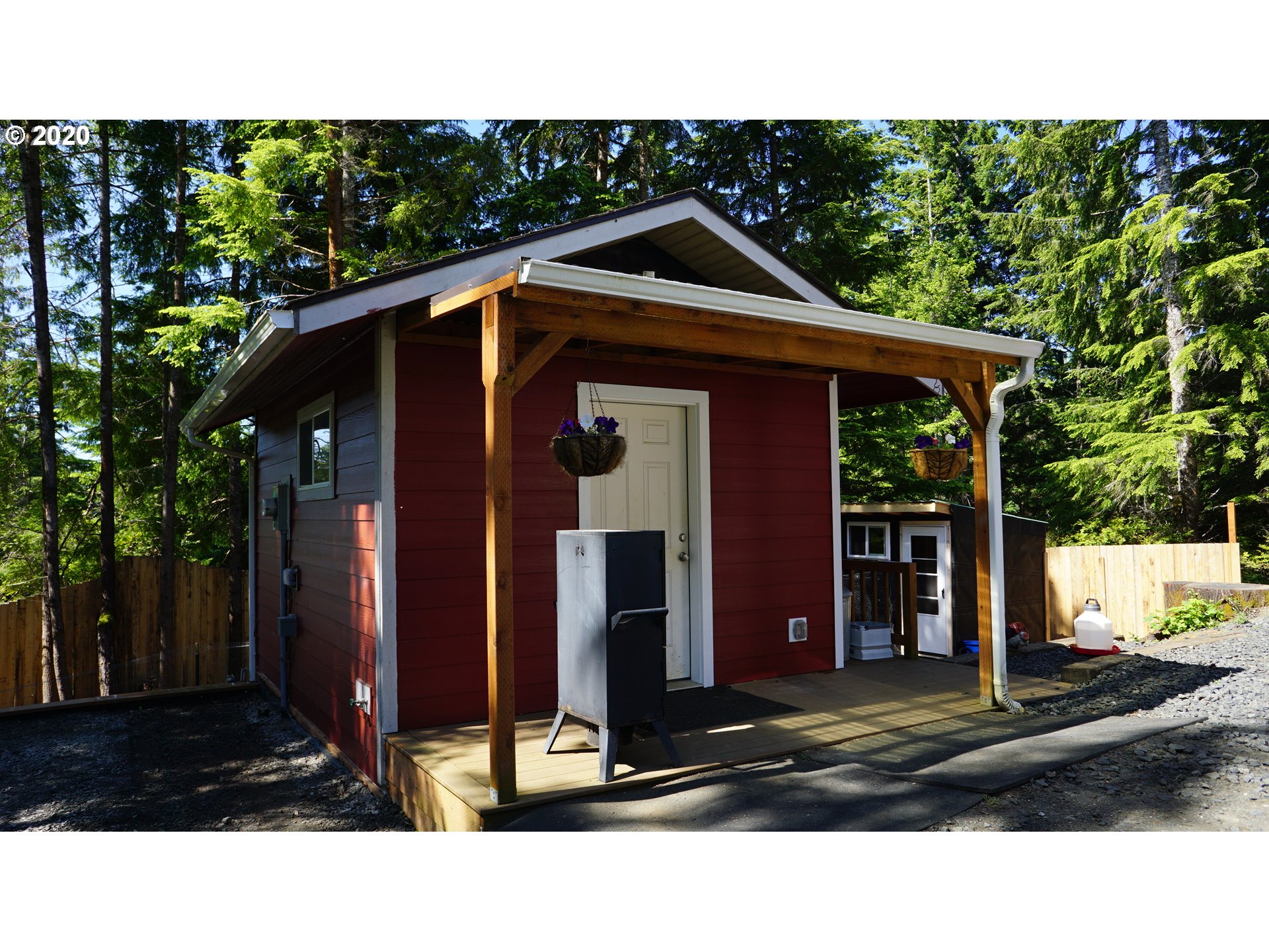 68152 Ridge Road North Bend, OR 97459 - Photo 13 of 32 Gallery Image 13