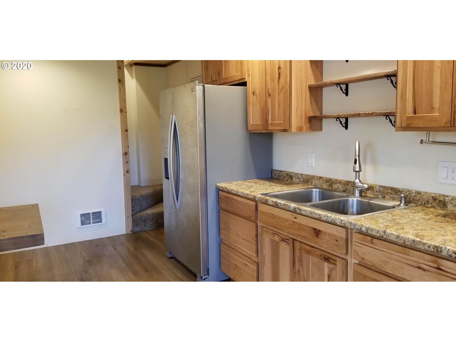 68152 Ridge Road North Bend, OR 97459 - Photo 25 of 32 Gallery Image 25
