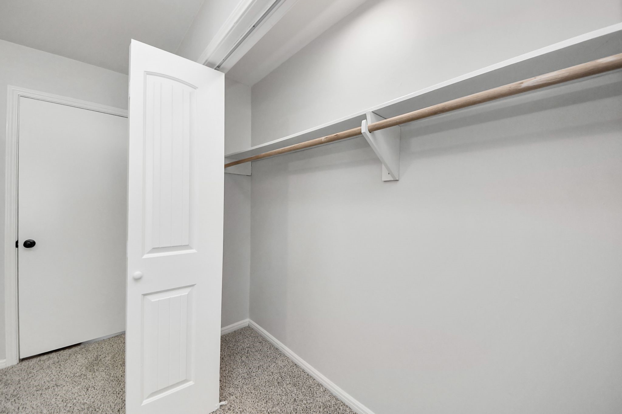 3923 Cypress Lake Drive Spring, TX 77388 - Photo 32 of 48 a view of an empty walk in closet