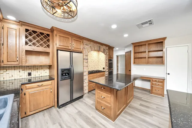 $379,000 | 3923 Cypress Lake Drive, Spring, TX 77388