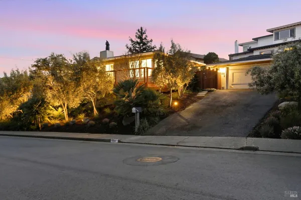 $1,650,000 | 151 Oak Springs Drive, San Anselmo, CA 94960
