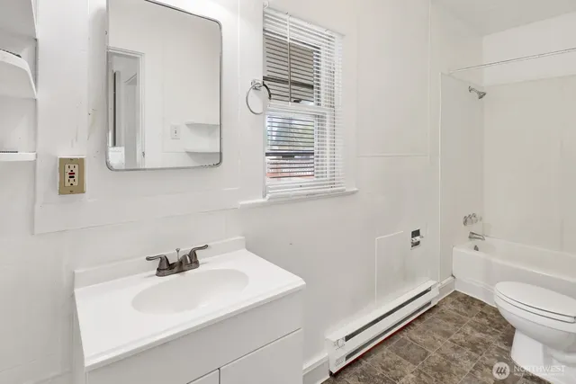 $399,000 | 1273 4th Street, Unit 1 & 2, Blaine, WA 98230