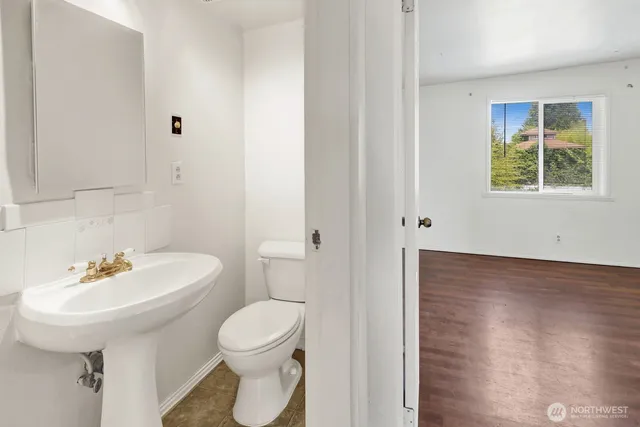 $399,000 | 1273 4th Street, Unit 1 & 2, Blaine, WA 98230