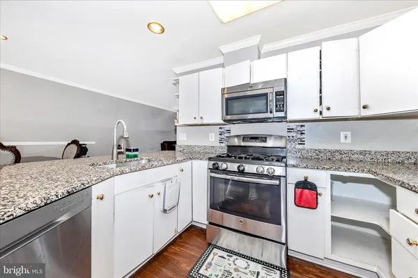 $3,000 | 9215 McCarty Road, Lorton, VA 22079