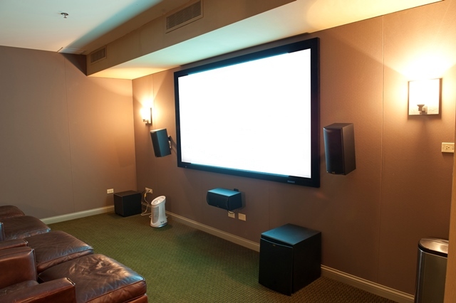 1801 Tower Drive, Unit E243 Glenview, IL 60026 - Photo 23 of 26 a living room with furniture and a flat screen tv