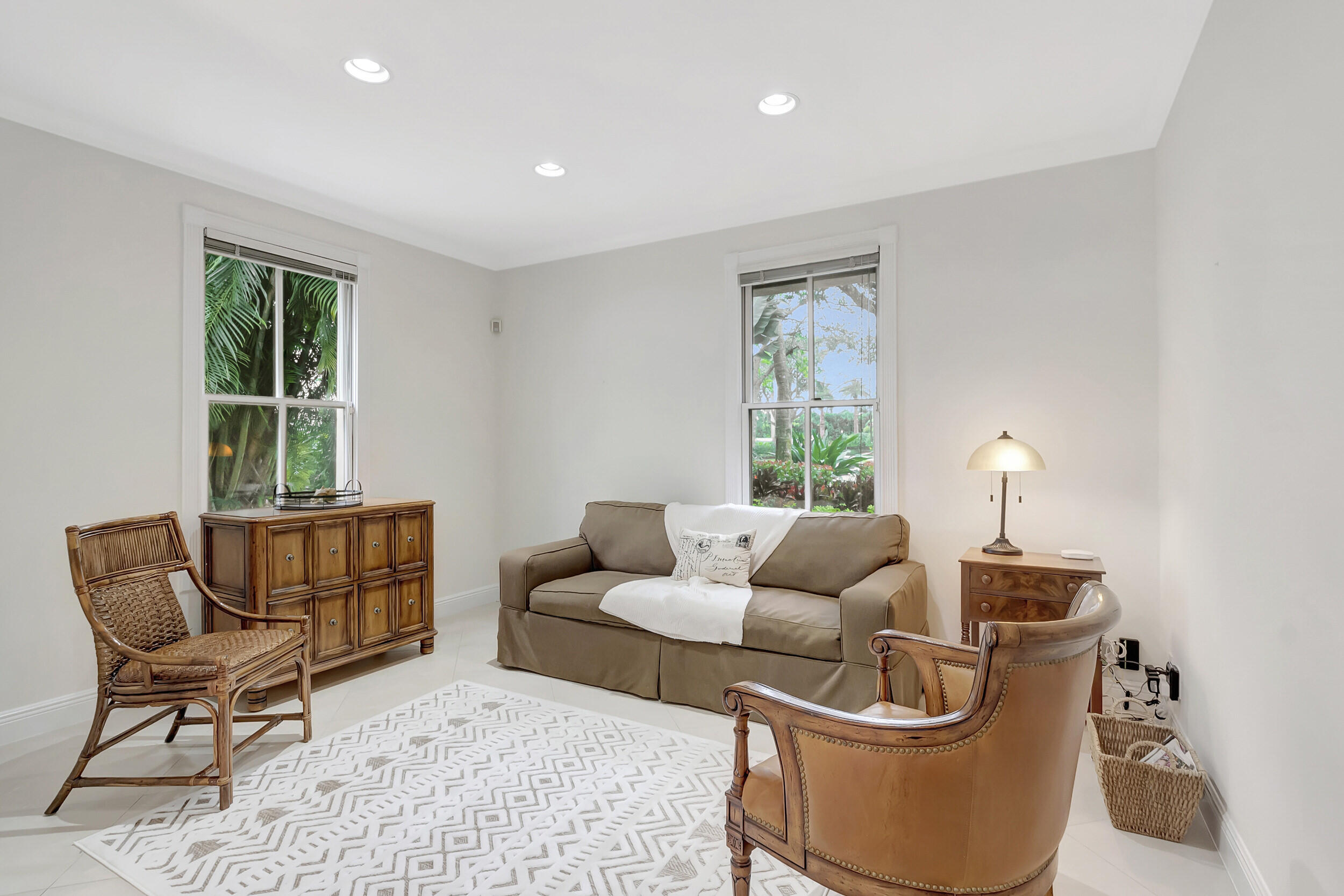 5600 Cambridge Boulevard Boca Raton, FL 33496 - Photo 3 of 27 05_dsc_1132