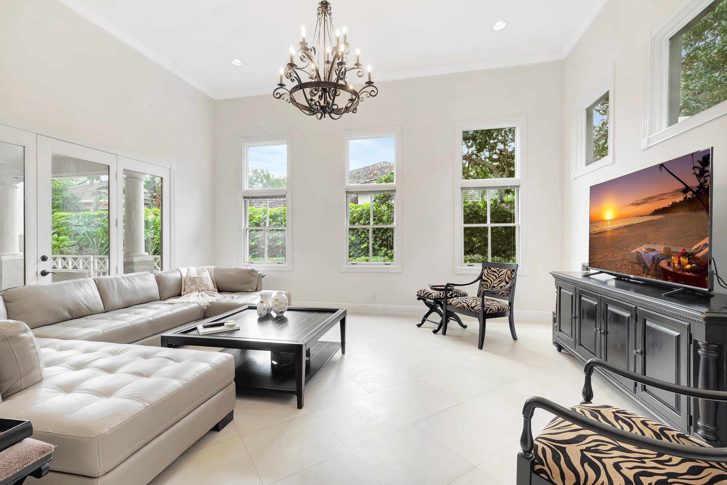 5600 Cambridge Boulevard Boca Raton, FL 33496 - Photo 4 of 27 07_dsc_1142