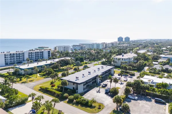 $379,900 | 4141 Silver Palm Drive, Unit 13, Vero Beach, FL 32963