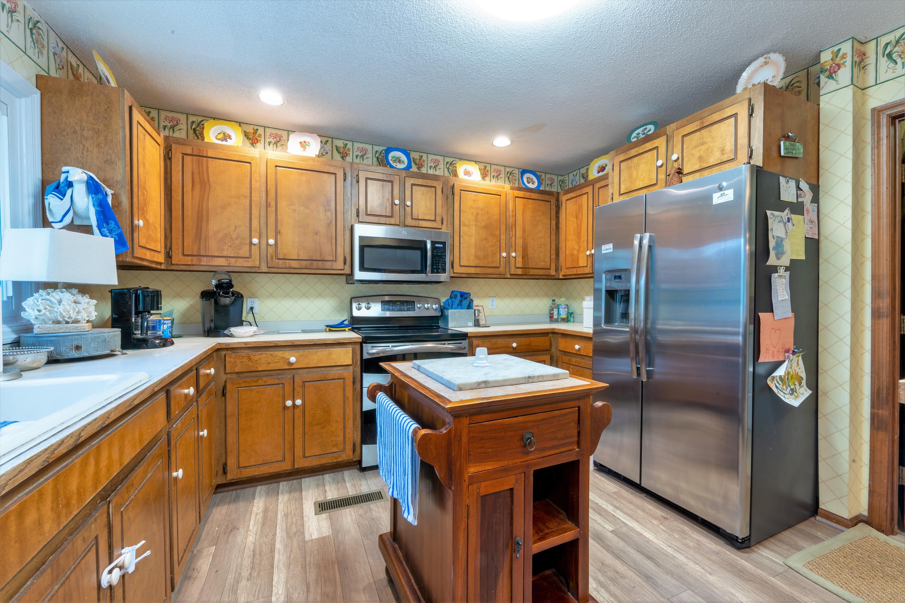 43 Rice Lane Edisto Island, SC 29438 - Photo 8 of 16 43 Rice Lane kitchen1