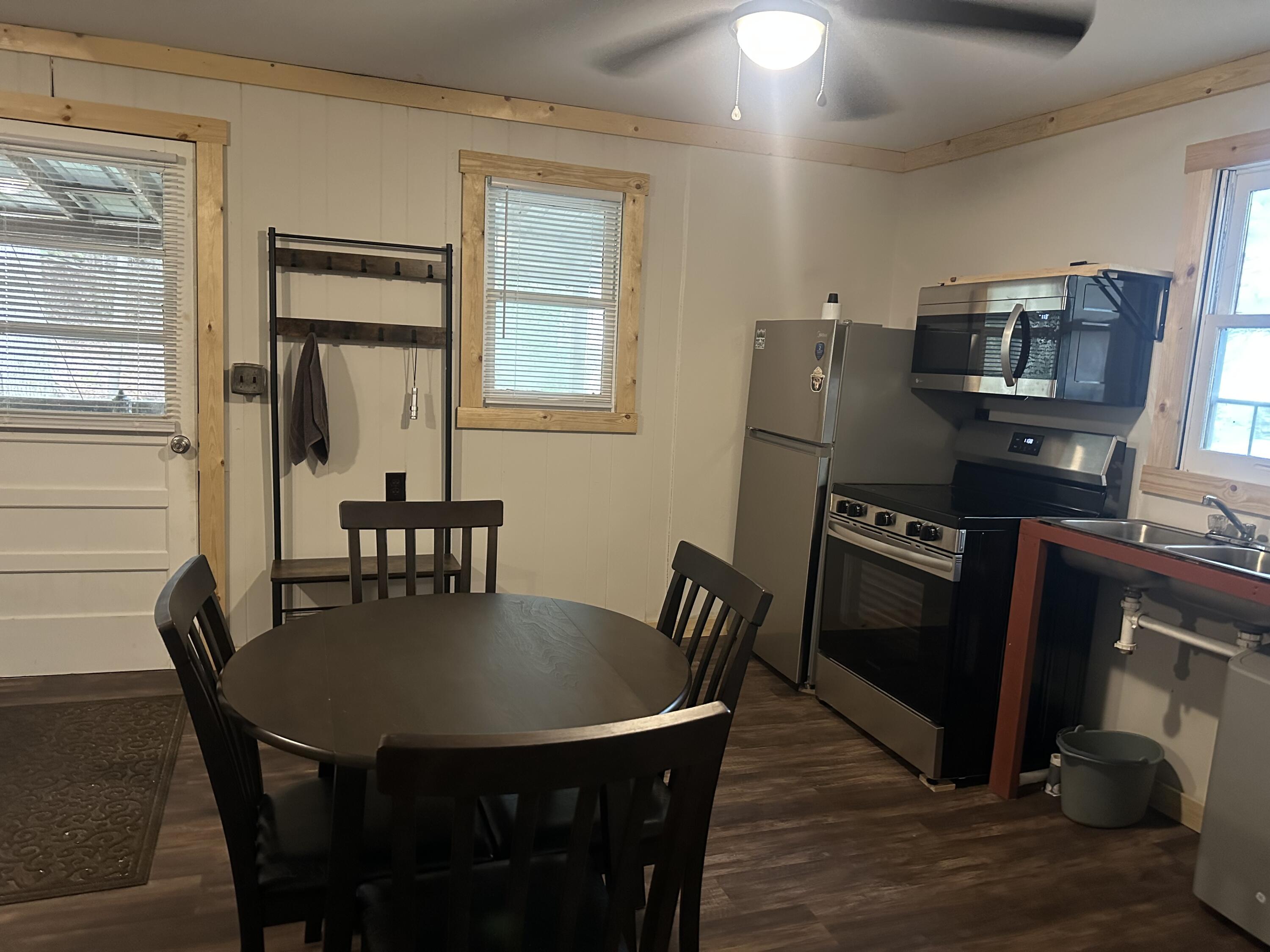 352 R Shell Circle London, KY 40741 - Photo 15 of 41 KITCHEN