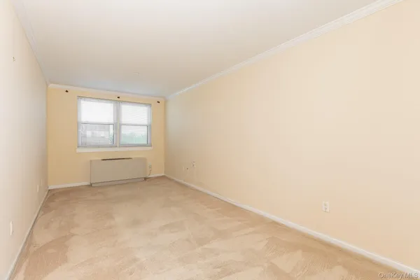 $569,000 | 55 Clinton Avenue, Unit 403, Rockville Centre, NY 11570