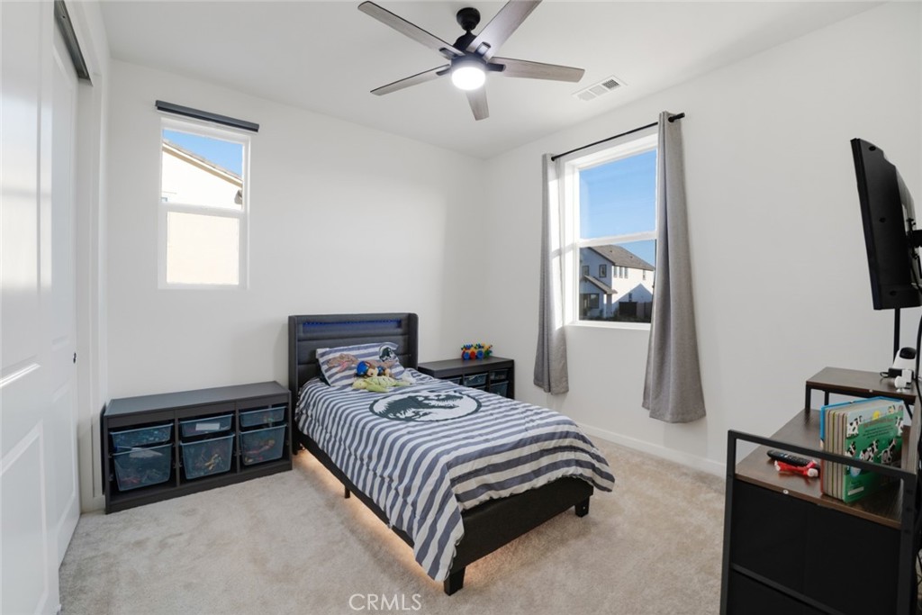 28619 Sunny Ridge Terrace Castaic, CA 91384 - Photo 30 of 60