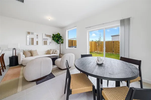 $2,995 | 33750 Southwest 194th Place, Florida City, FL 33034