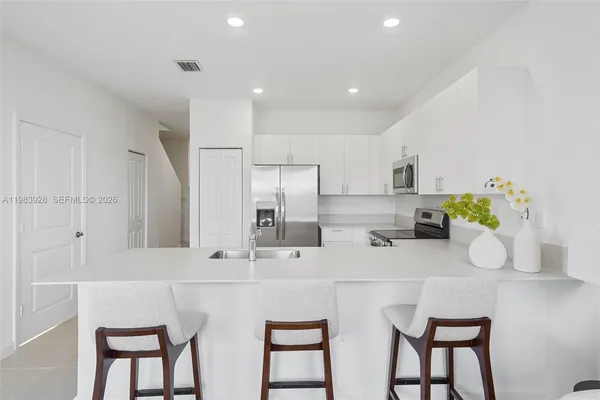 $2,995 | 33750 Southwest 194th Place, Florida City, FL 33034