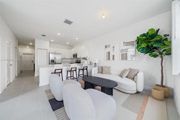 $2,995 | 33750 Southwest 194th Place, Florida City, FL 33034