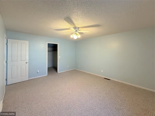 $349,900 | 210 Knollwood Street, Annandale, MN 55302