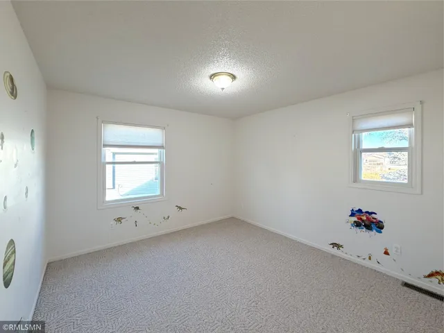 $349,900 | 210 Knollwood Street, Annandale, MN 55302