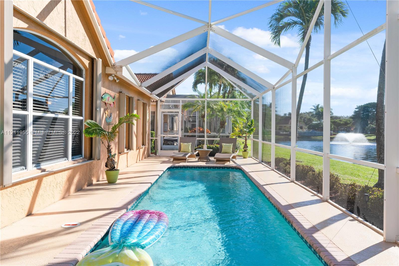 3071 Casa Rio Court Riviera Beach, FL 33418 - Photo 11 of 65 Gallery Image 11