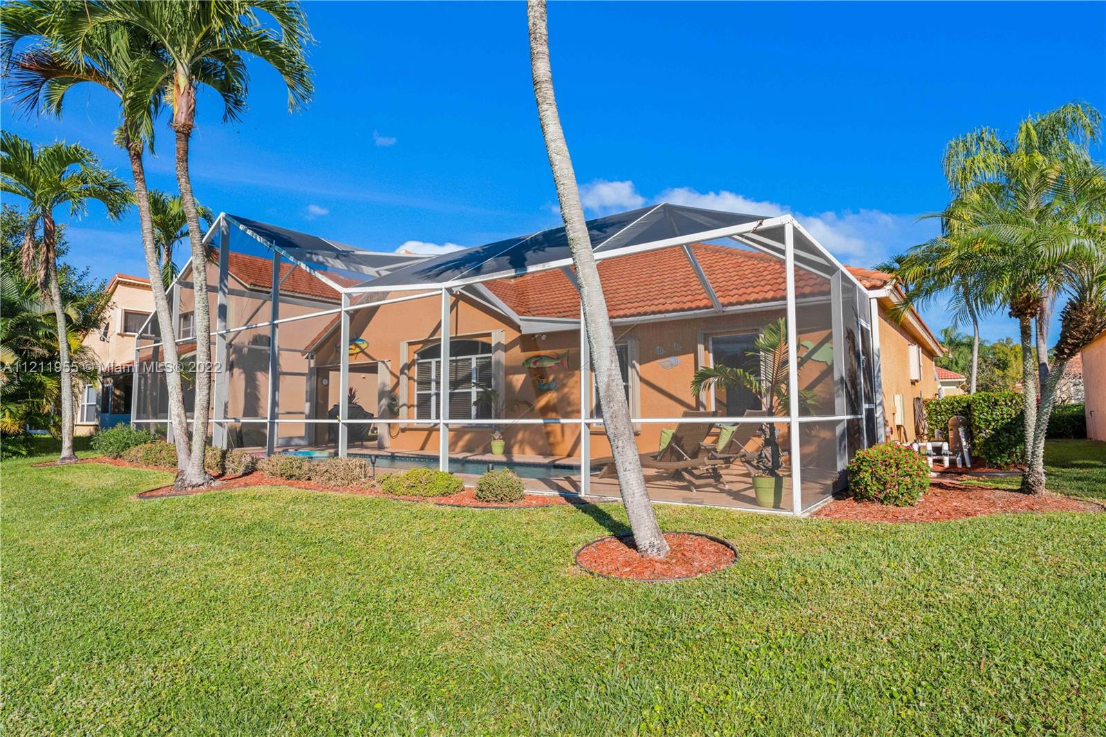 3071 Casa Rio Court Riviera Beach, FL 33418 - Photo 6 of 65 Gallery Image 6