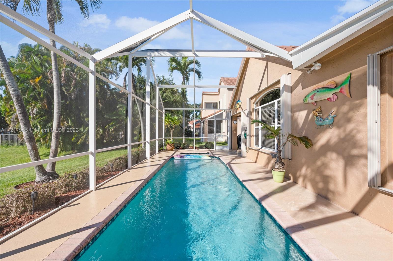 3071 Casa Rio Court Riviera Beach, FL 33418 - Photo 9 of 65 Gallery Image 9