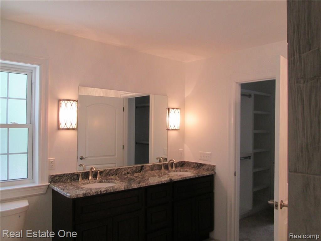 57 Maywood Avenue Pleasant Ridge, MI 48069 - Photo 39 of 44 IMG_0193.jpg