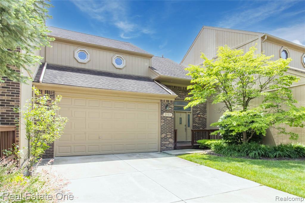 2157 Crystal Drive Rochester Hills, MI 48309 - Photo 2 of 44