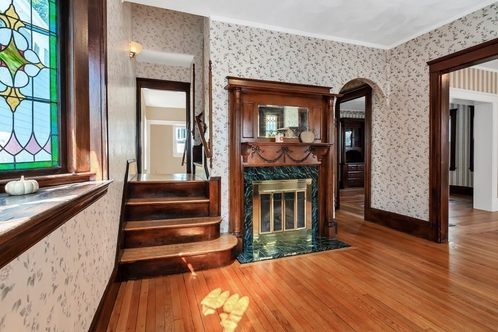 20 Usher Road Medford, MA 02155 - Photo 5 of 42