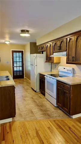 $285,000 | 13500 Pioneer Drive, Bonner Springs, KS 66012