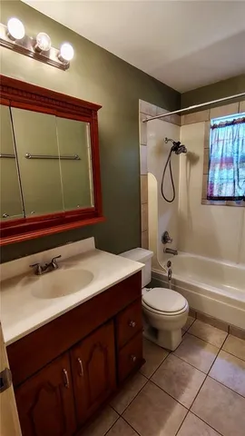 $285,000 | 13500 Pioneer Drive, Bonner Springs, KS 66012