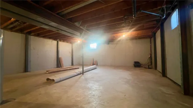 $285,000 | 13500 Pioneer Drive, Bonner Springs, KS 66012