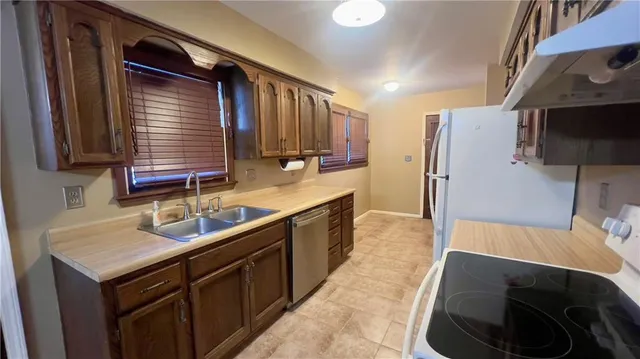 $285,000 | 13500 Pioneer Drive, Bonner Springs, KS 66012