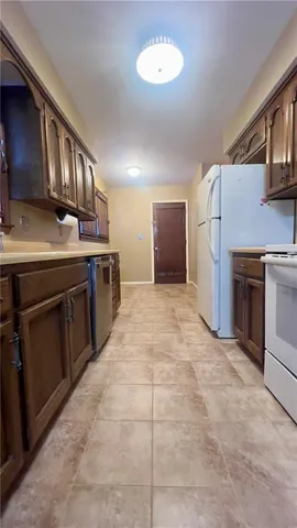 $285,000 | 13500 Pioneer Drive, Bonner Springs, KS 66012