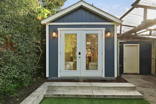 $927,000 | 735 Apgar Street, Oakland, CA 94609