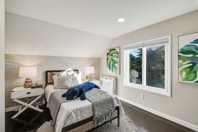 $927,000 | 735 Apgar Street, Oakland, CA 94609